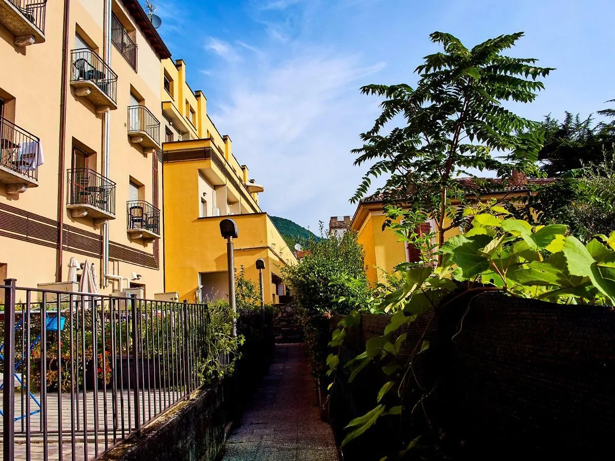 5 Lake Sweet Home Acquaseria 0*,  İtalya
